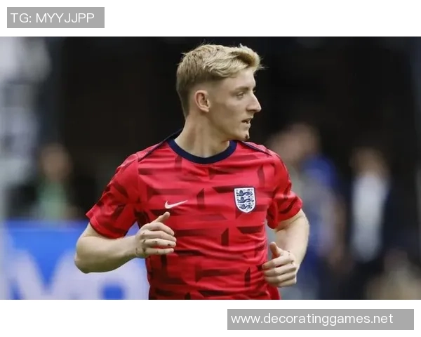 现役足球明星颜值爆表他们的魅力让球迷心动不已