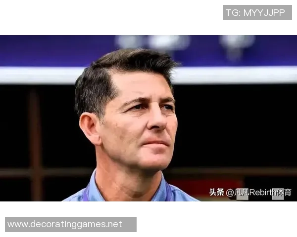 足球明星剃眉毛后惊艳亮相网友热议个性造型引发关注